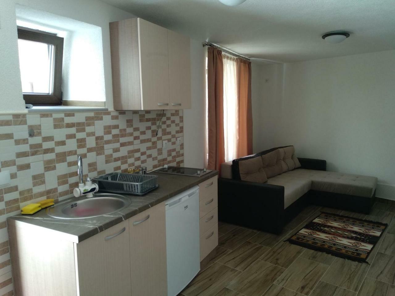 At George'S Apartments 오흐리드 외부 사진