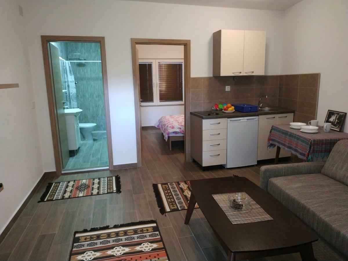 At George'S Apartments 오흐리드 외부 사진